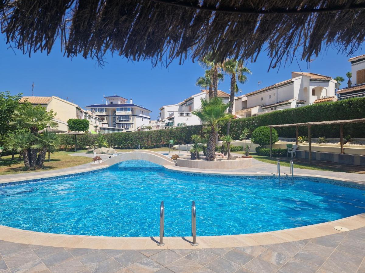 Lovely Apartment Near The Beach In Sunny La Mata Torrevieja Exterior foto